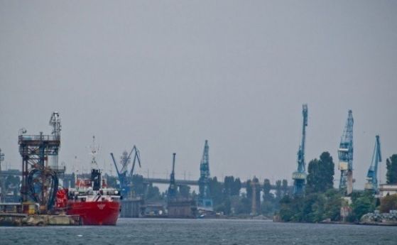 АКФ със сигнал до Бойко Рашков и парламента за злоупотреби при удълбочаването на Варненското пристанище