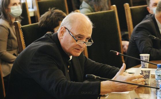 Обявяването на Митрофанова за персона нон грата е неизбежно, твърди Николай Радулов