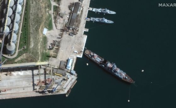 Взрив порази крайцера, на който украинците от Змийския остров пожелаха: "Русский военный корабль, иди нахуй!"