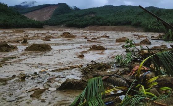 Над 120 души са загинали в тропическата буря във Филипините