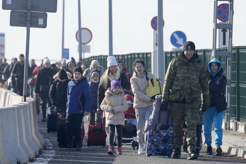 Украински бежанци, граница, Полша