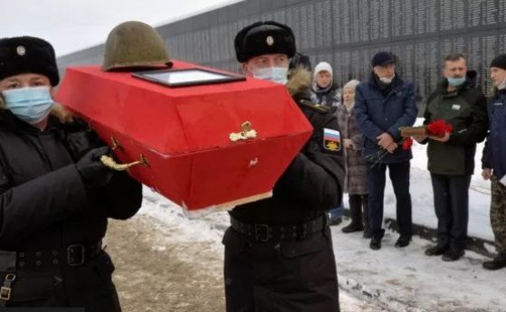 ФСБ иска повече пари от държавата за погребения на руски военни