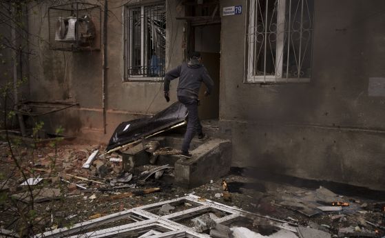 Ден 54-и: Петима убити и 13 ранени при руски обстрел в Харков, пет взрива в Лвов