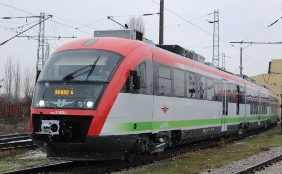 БДЖ осигурява над 10 400 допълнителни места във влаковете за Великденските празници