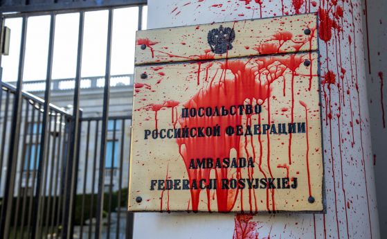 Кешът на руското посолство във Варшава свършва, сметките за ток и вода под въпрос