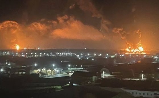 Огромен пожар в база на нефтопровод 'Дружба' в Брянск