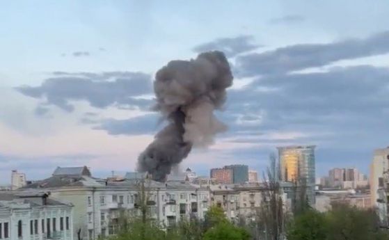 Русия обстрелва Киев с ракети, докато там е шефът на ООН