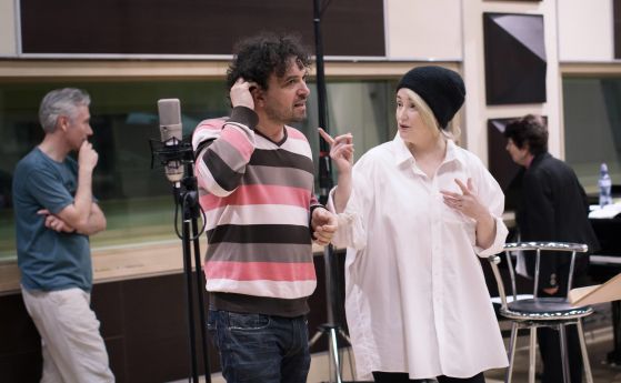 Вокалистката на ''Dead can Dance'' Лиса Джерард участва в саундтрака на ''Бягство''