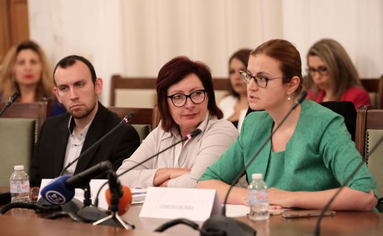Пролет Велкова и Симона Велева влязоха в СЕМ