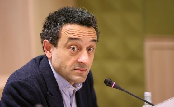 Лорер допусна, че ако Украйна поиска оръжия, то НС ще приеме ново решение