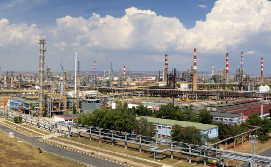 Ще спре ли работа Нефтохим, ако се лишим от руски петрол?