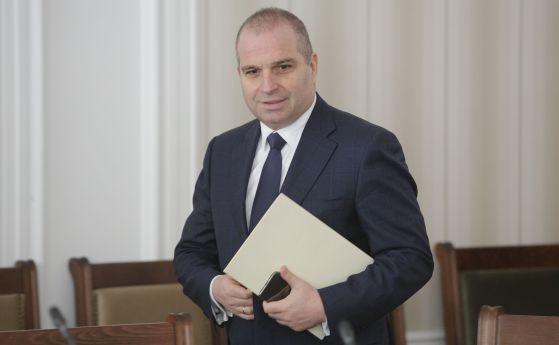 МРРБ е платило едва 111 милиона от 600-те милиона на пътните фирми