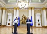 Финланските президент и премиер обявяват на пресконференция, че страната ще поиска присъединяване към НАТО