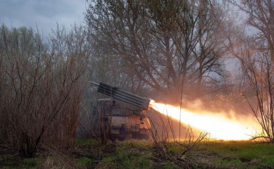Зеленски: Донбас е напълно разрушен, там е ад