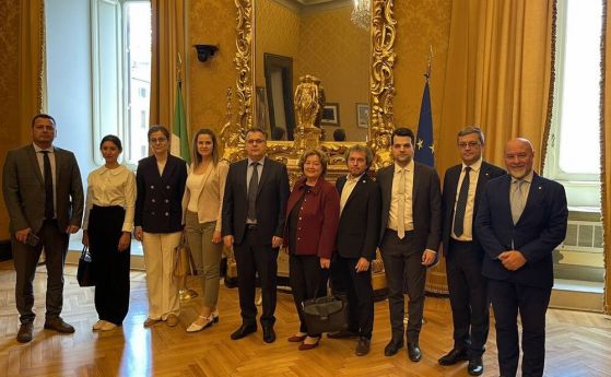 Депутати от комисията по култура са на посещение в италианския парламент
