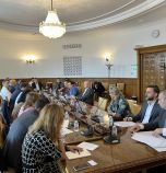 Депутатите опитват да разблокират обществените поръчки с промени в ЗОП