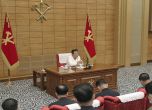 Северна Корея обмисля разхлабване на мерките срещу 'треската' при 89 500 нови случая