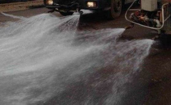Започва миене на квартални улици в София, вдигат непреместени коли