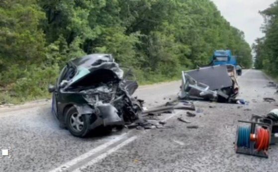 Челен сблъсък между тир и кола взе жертва на пътя Враца-Козлодуй