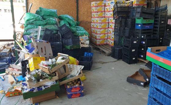 Полицията спря продажбата на над 1 тон храни в София