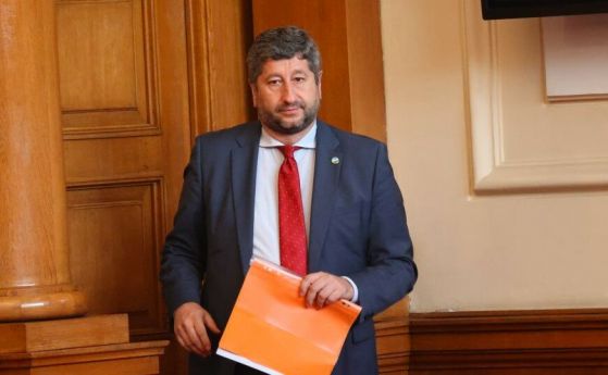 Иванов: Национално предателство е да изхвърлим френското предложение за Македония в коша