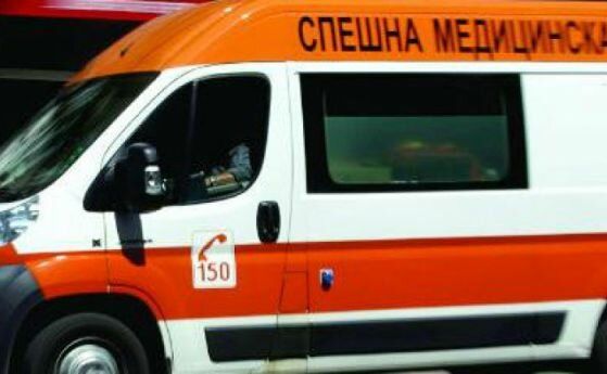 Велосипедист пострада при сблъсък мотор в София (обновена)