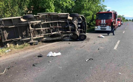 Двама загинаха в катастрофа по пътя Пловдив - Карлово