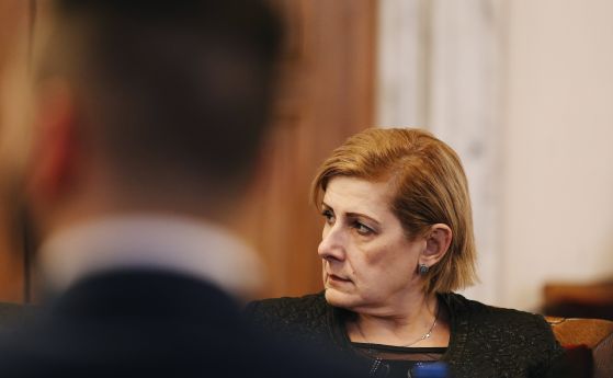 Отцепник и във Възраждане: Гунчева напуска парламента, разочарована от лидера си Костадинов