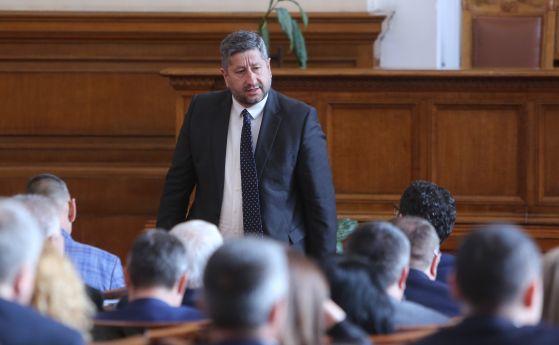 Христо Иванов срещу президента: Приказките за празен чек са празни