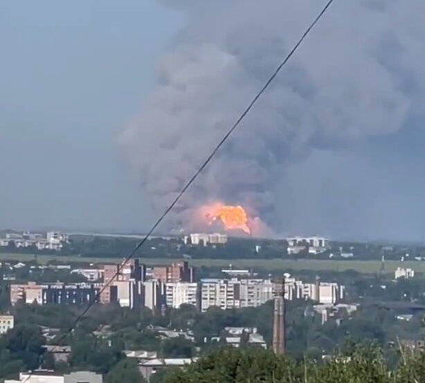 ВСУ показа взривовете в склад за боеприпаси на руската армия в Зимохорие