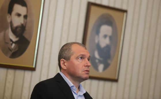 Тошко Йорданов: Да подкрепим кабинет начело с Кирил Петков или Асен Василев? Малко вероятно