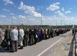 95 защитници на Азовстал се върнаха в Украйна след най-голямата размяна на пленници (снимки)