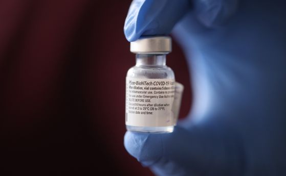 Пфайзер/Бионтех ще осигурят на САЩ 105 млн. дози ваксина срещу COVID-19
