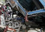 16 загинали в Индия след като автобус падна в дефиле