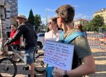 Два протеста в София след катастрофата, убила две момичета (галерия)
