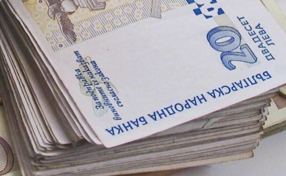 Средната заплата в България е 1000 лева, според Института за пазарна икономика