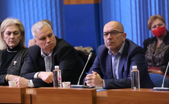 Рокада в Онкологията: директорът и бивш здравен министър Стефан Константинов е отстранен (обновена)
