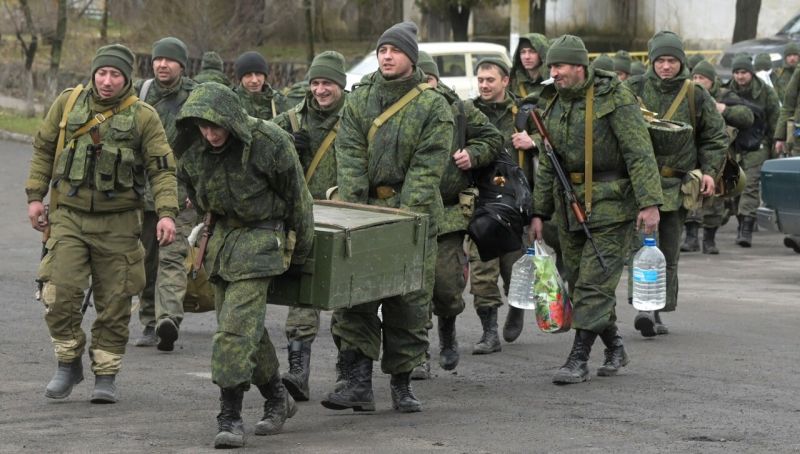 Войници искат да разтрогнат договорите си