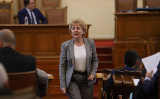 Виктория Василева напусна парламента