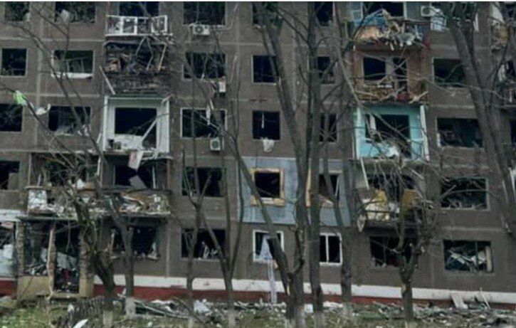 Руските окупатори нанасят удари по централната част на Краматорск, има