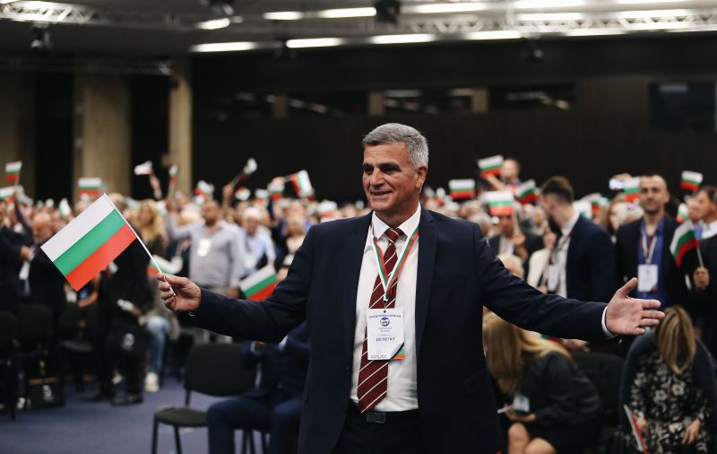 Български възход - партията на бившия министър на отбраната в