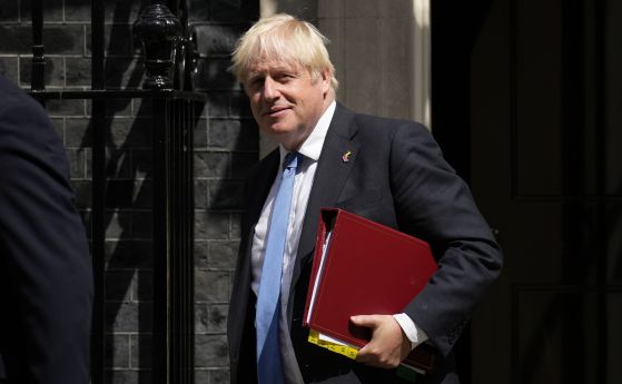 Епично сбогуване с премиерския пост устрои пред британския парламент в