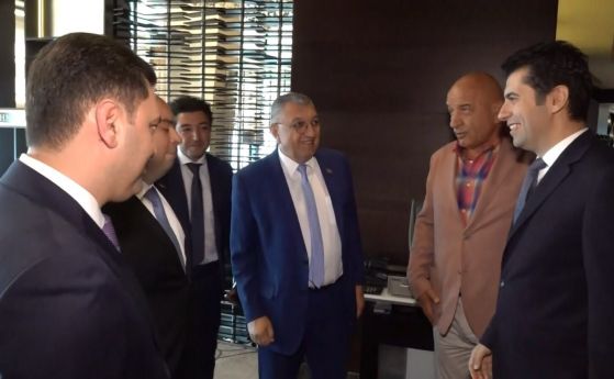 Петков поиска от Илхам Алиев допълнителни количества газ