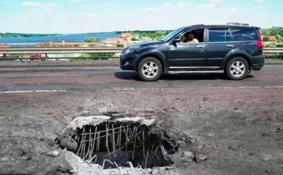 Какво е значението на пресичането на Днепър край Херсон и какво би причинило разрушаването на Антоновския мост на украинската армия?