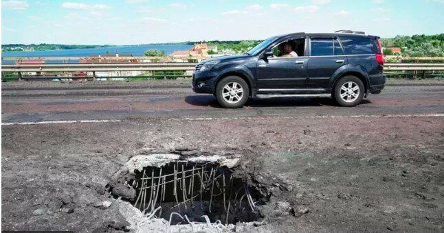 В продължение на няколко дни украинските военни обстрелват Антоновския мост