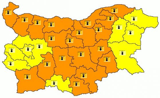 Оранжев код за високи температури в 19 области у нас