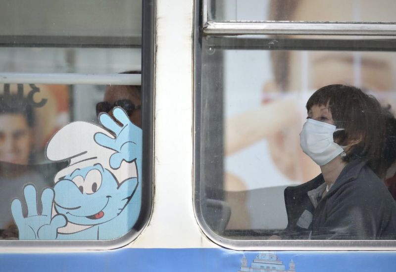 Носенето на маски е задължително от днес в градския транспорт