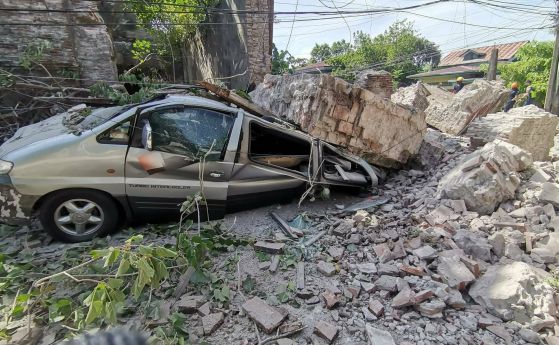 4 загинали и 60 ранени след земетресението във Филипините