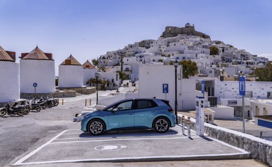 В Гърция от утре: 30 процента държавна субсидия за купуването на електрически автомобил