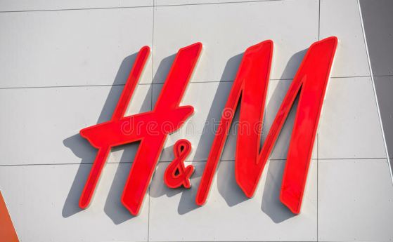 Шведската верига за облекло H amp M търси купувач за бизнеса си